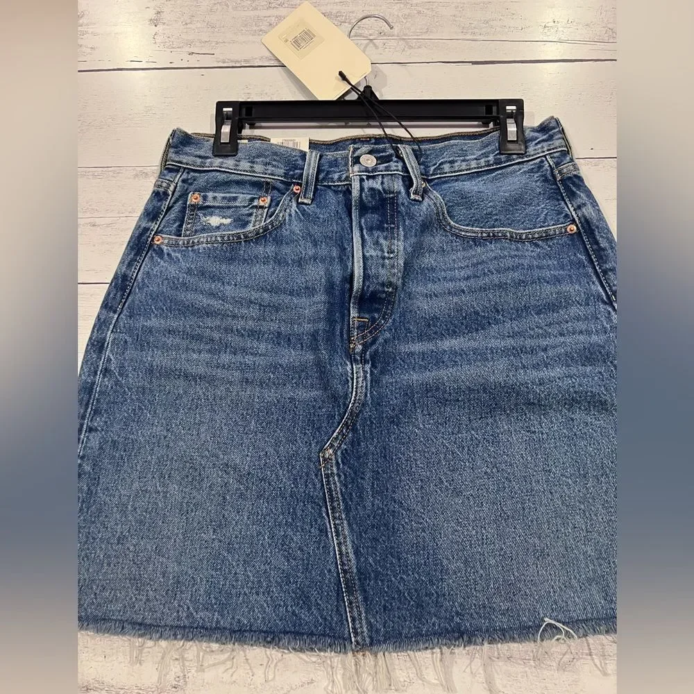 Levi's Women's Hi Rise Deconstructed Denim Skirt NEW NWT - Picture 3 of 6